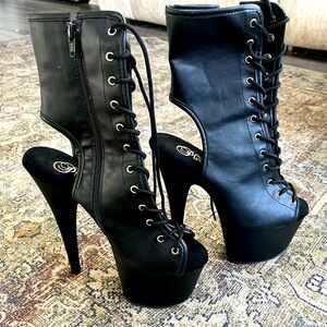 Size 8 Pleaser 7” Black Platform Heels Exotic Dancer Stripper Boots